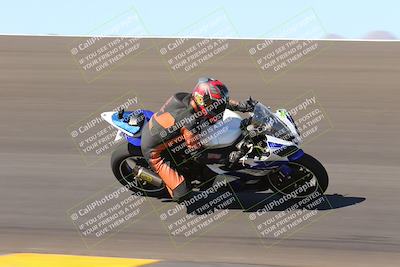 media/Oct-09-2022-SoCal Trackdays (Sun) [[95640aeeb6]]/Bowl (1015am)/